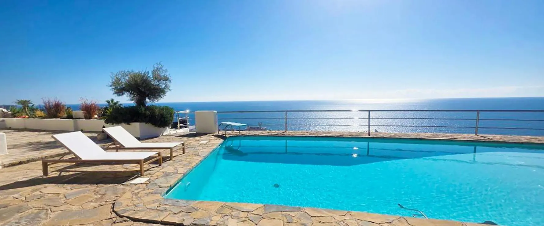 Villa R7- Luxury With Ocean Views 베날마데나코스타