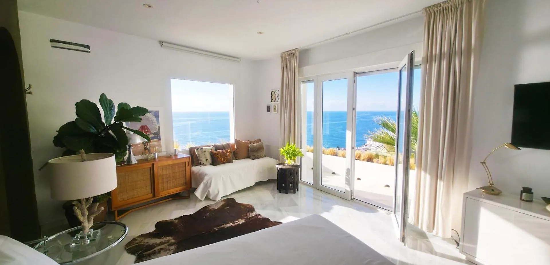 Villa R7- Luxury With Ocean Views 베날마데나코스타
