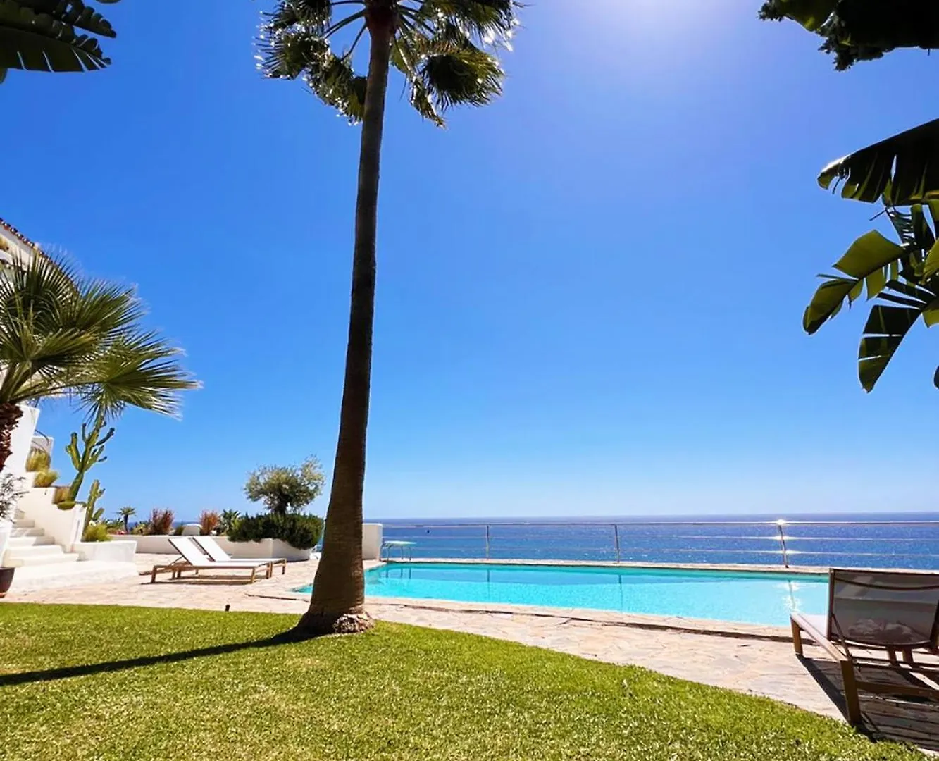 Villa R7- Luxury With Ocean Views 베날마데나코스타