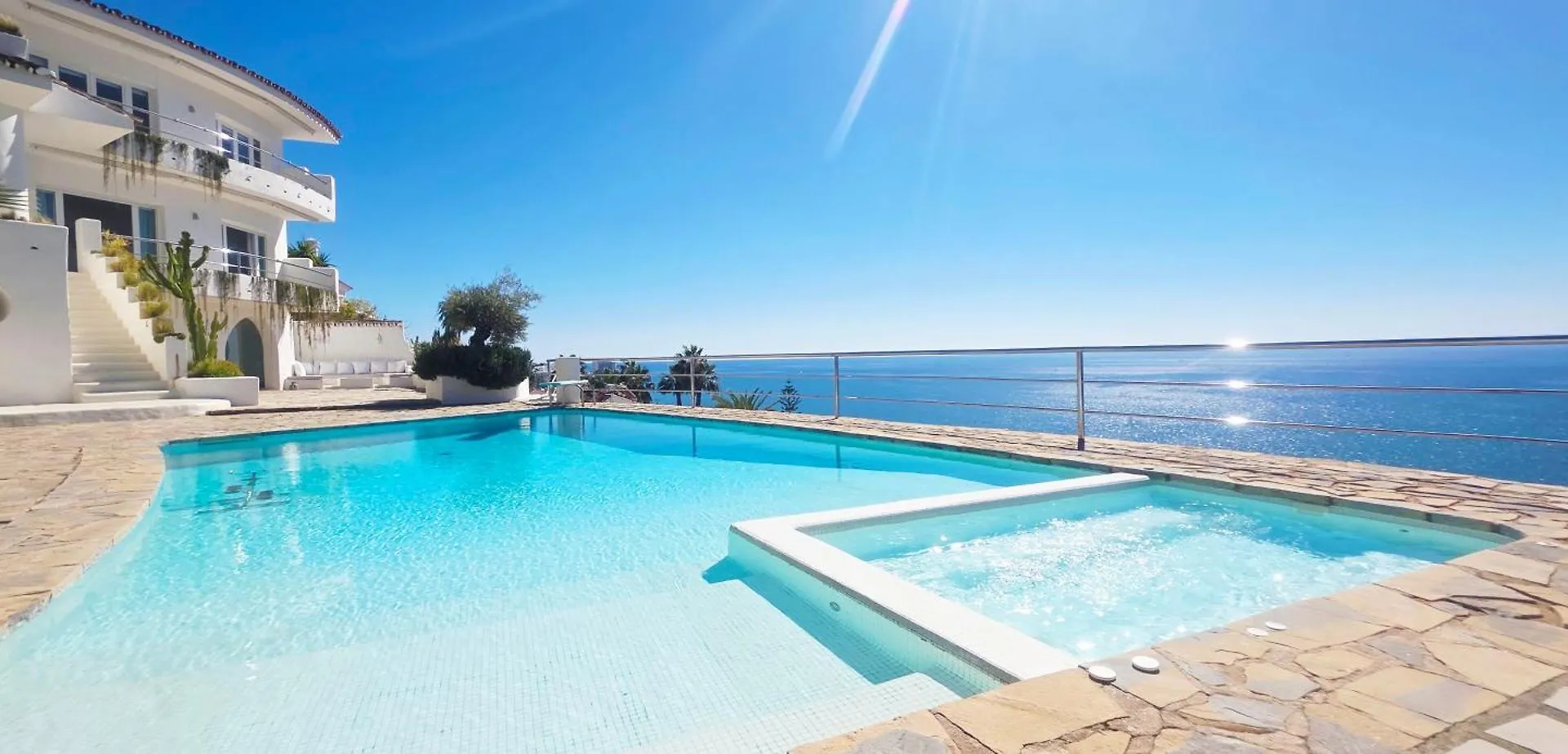 Villa R7- Luxury With Ocean Views 베날마데나코스타
