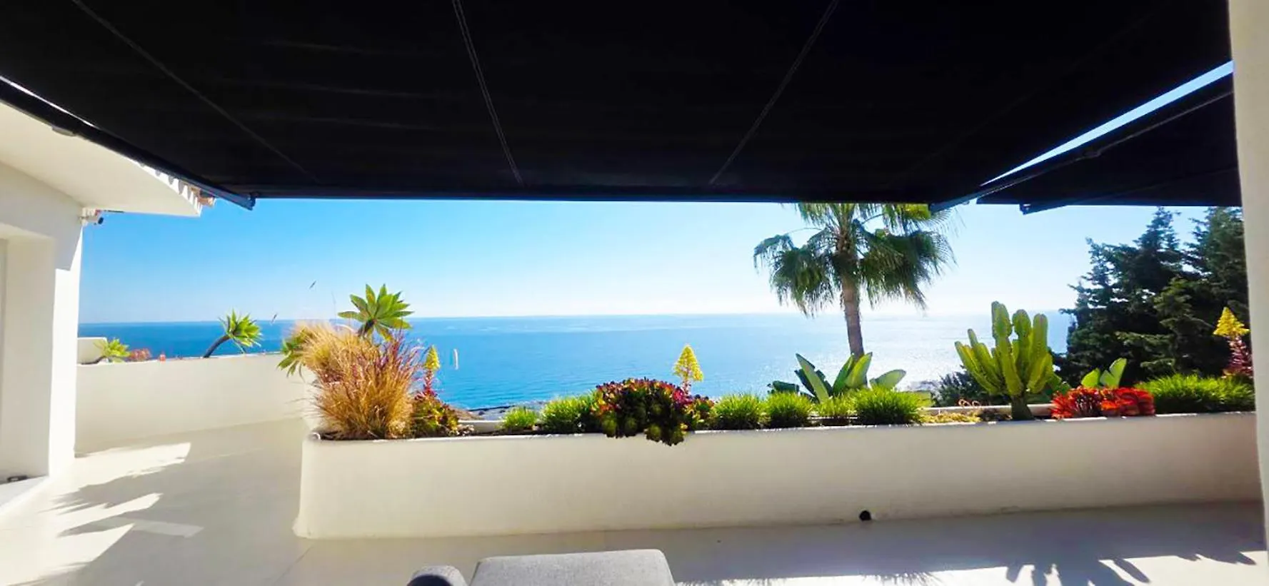 Villa R7- Luxury With Ocean Views 베날마데나코스타