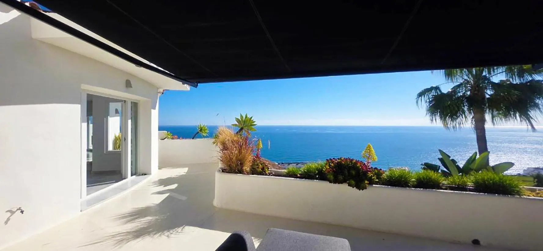 Villa R7- Luxury With Ocean Views 베날마데나코스타