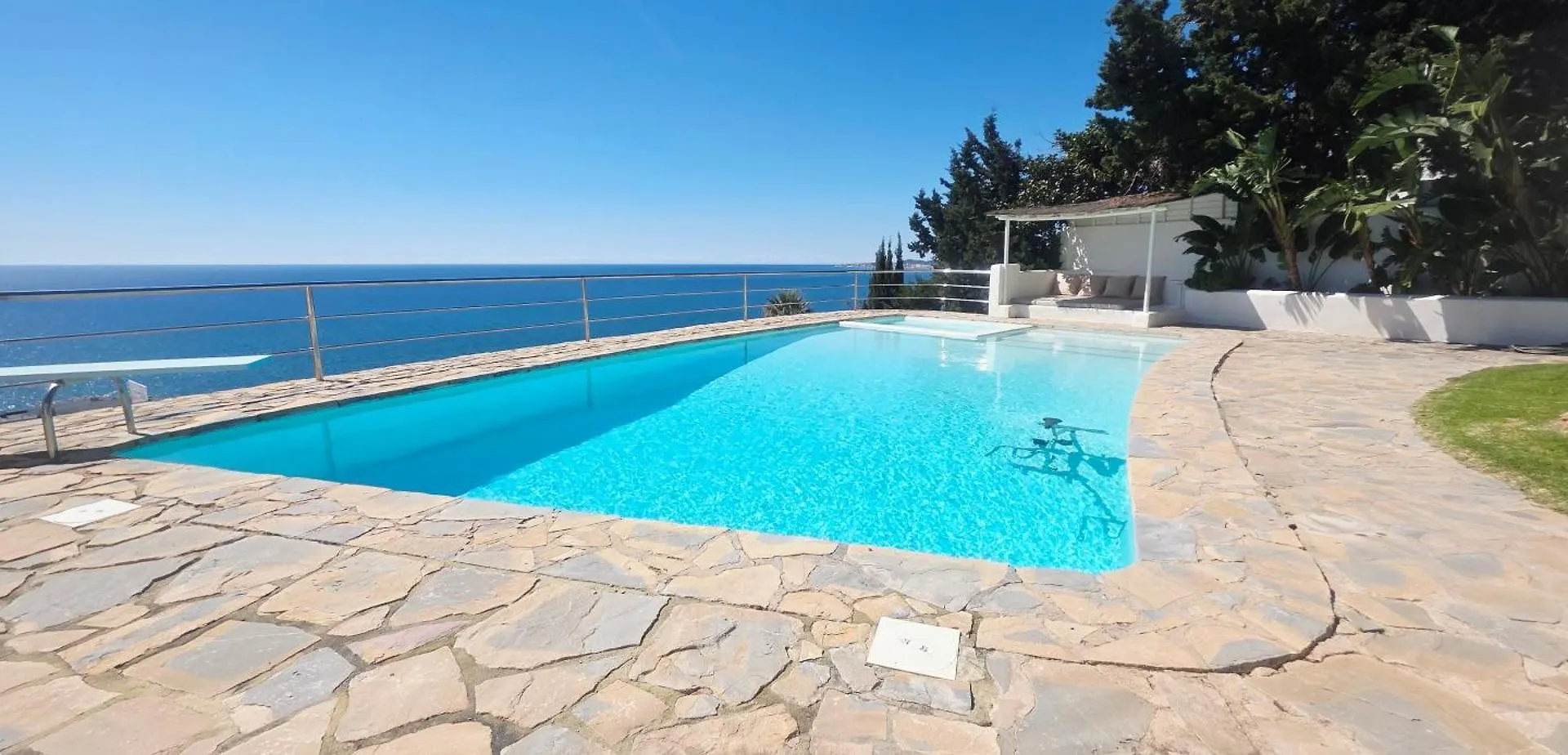 Villa R7- Luxury With Ocean Views 베날마데나코스타